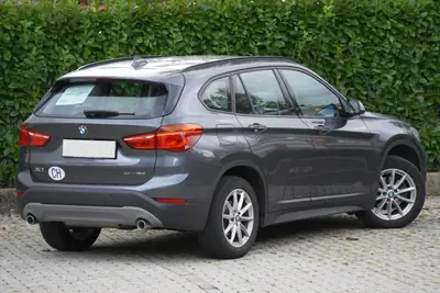 BMW X1 xDrive 18d xLine — Diesel économique, entretien à neuf, affaire exceptionnelle — interior