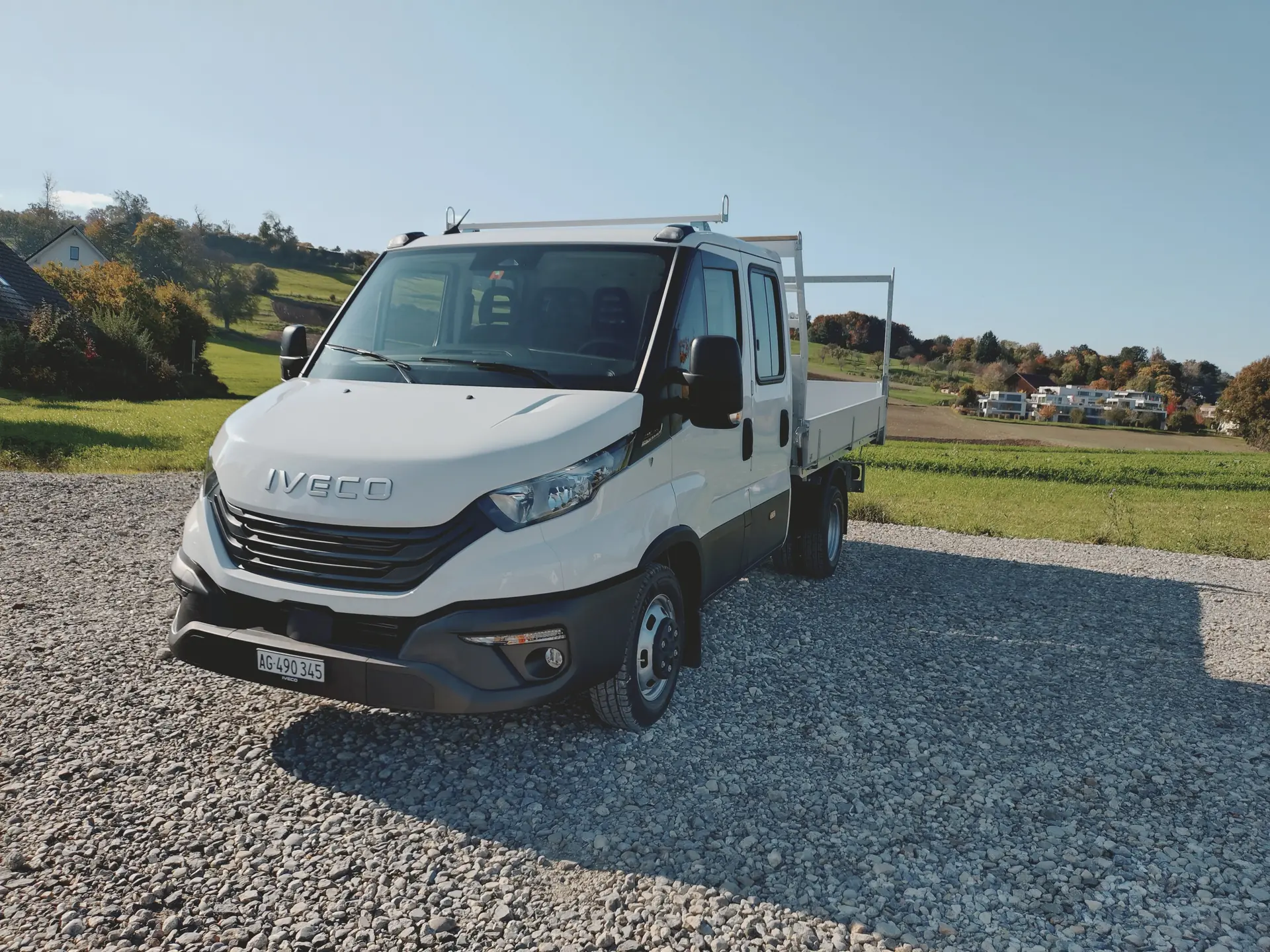 IVECO Daily 35C16A8 — Benne 3 côtés, double cabine 7 places, diesel performant — vista esterna