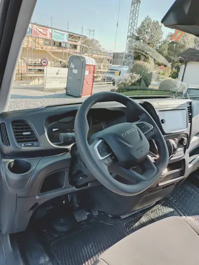 IVECO Daily 35C16A8 — Benne 3 côtés, double cabine 7 places, diesel performant — Miniatura 11