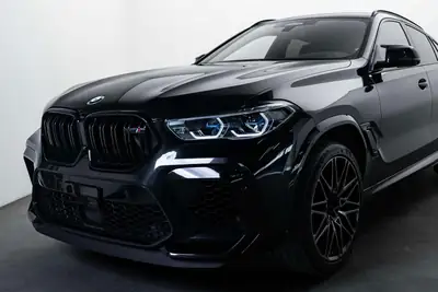 BMW X6M Steptronic M Competition — 626 ch, design noir premium, prix exceptionnel — côté