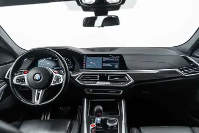 BMW X6M Steptronic M Competition — 626 ch, design noir premium, prix exceptionnel — intérieur