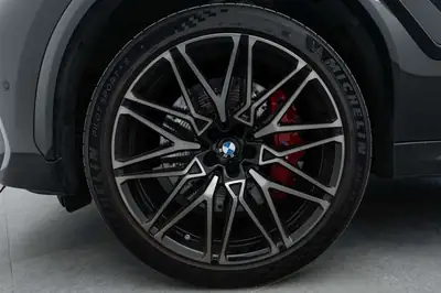 BMW X6M Steptronic M Competition — 626 ch, design noir premium, prix exceptionnel — Miniature 7