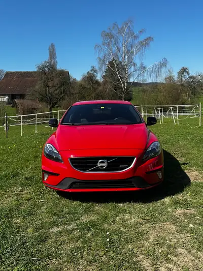 Volvo V40 Sport 200 — Berline dynamique 200 ch, sans sinistre — side view