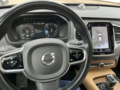 Volvo XC90 D5 AWD — SUV 7 places premium, moteur diesel performant — Miniature 12