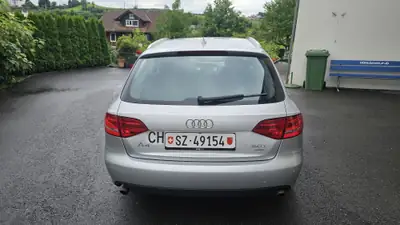 Audi A4 Avant 2.0 TFSI Quattro — Monospace premium robuste, transmission intégrale — interni