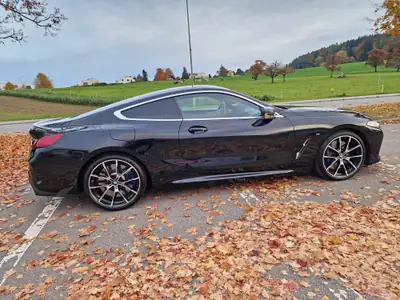 BMW M850i xDrive — Coupé sportif 530 ch, carbon package, garantie Premium Selection — intérieur