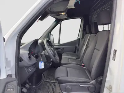 Mercedes-Benz Sprinter 311 CDI — Utilitaire fiable, 105'000 km, climatisation et Bluetooth — Miniatura 9