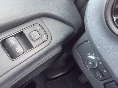 Mercedes-Benz Sprinter 311 CDI — Utilitaire fiable, 105'000 km, climatisation et Bluetooth — Miniatura 16