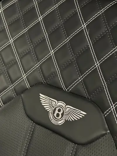 Bentley Bentayga V8 — SUV de luxe britannique, 549 ch, entretien Bentley Genève — Thumbnail 10