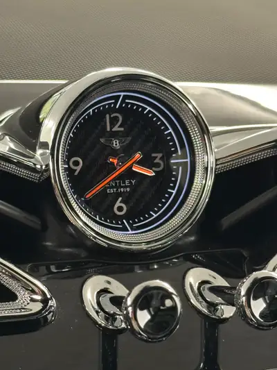 Bentley Bentayga V8 — SUV de luxe britannique, 549 ch, entretien Bentley Genève — Thumbnail 16
