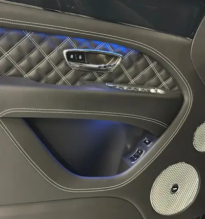 Bentley Bentayga V8 — SUV de luxe britannique, 549 ch, entretien Bentley Genève — Thumbnail 18