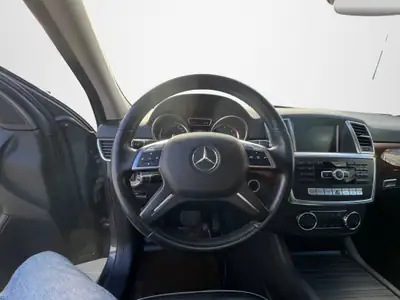 Mercedes-Benz ML 250 CDI BlueTec — SUV robuste, motorisation efficace, 166'000 km — Miniature 10