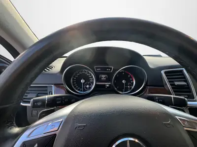 Mercedes-Benz ML 250 CDI BlueTec — SUV robuste, motorisation efficace, 166'000 km — Miniature 11