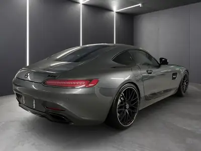 Mercedes-AMG GT S — Coupé haute performance 510 ch, sièges Performance premium — rear view