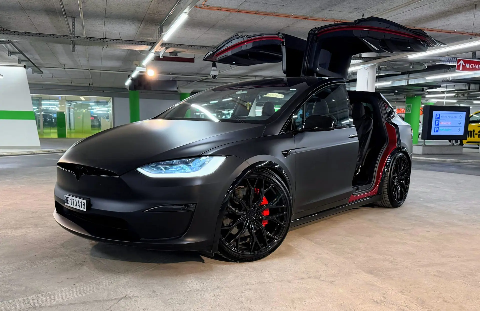 Tesla Model X Plaid Einzigartig — 1267 ch, 6 places, autonomie exceptionnelle — vista esterna