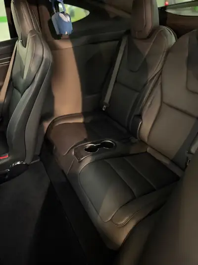 Tesla Model X Plaid Einzigartig — 1267 ch, 6 places, autonomie exceptionnelle — Miniatura 14