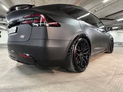 Tesla Model X Plaid Einzigartig — 1267 ch, 6 places, autonomie exceptionnelle — Miniatura 17