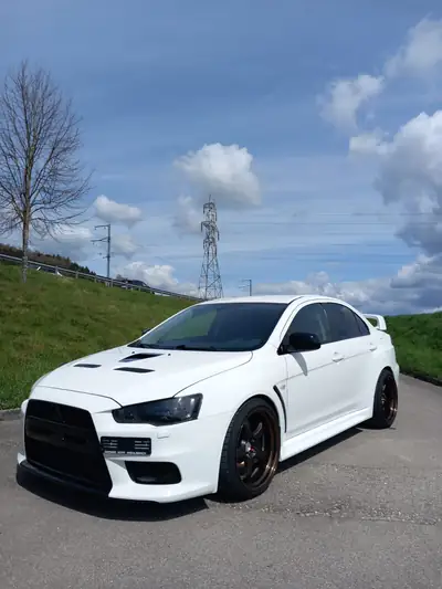 Mitsubishi Lancer Evo X MR Arashi — 367 ch, transmission SST, sportive légendaire — Armaturenbrett
