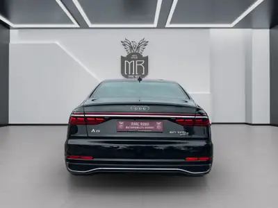 Audi A8 60 TFSI e quattro — Berline de luxe hybride rechargeable, 15'400 km seulement — dashboard