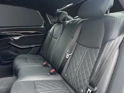 Audi A8 60 TFSI e quattro — Berline de luxe hybride rechargeable, 15'400 km seulement — Thumbnail 14