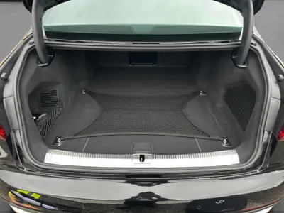 Audi A8 60 TFSI e quattro — Berline de luxe hybride rechargeable, 15'400 km seulement — Thumbnail 16