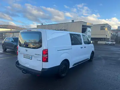 Toyota Proace Max Van L2 — Utilitaire électrique 136 ch, 41 000 km seulement — détail