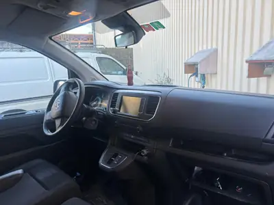 Toyota Proace Max Van L2 — Utilitaire électrique 136 ch, 41 000 km seulement — Miniature 14