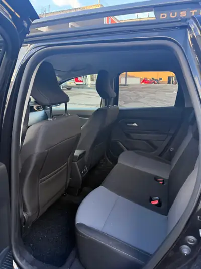 Dacia Duster TCe 150 Extreme EDC 4x2 — SUV robuste, consommation maîtrisée, très faible kilométrage — arrière