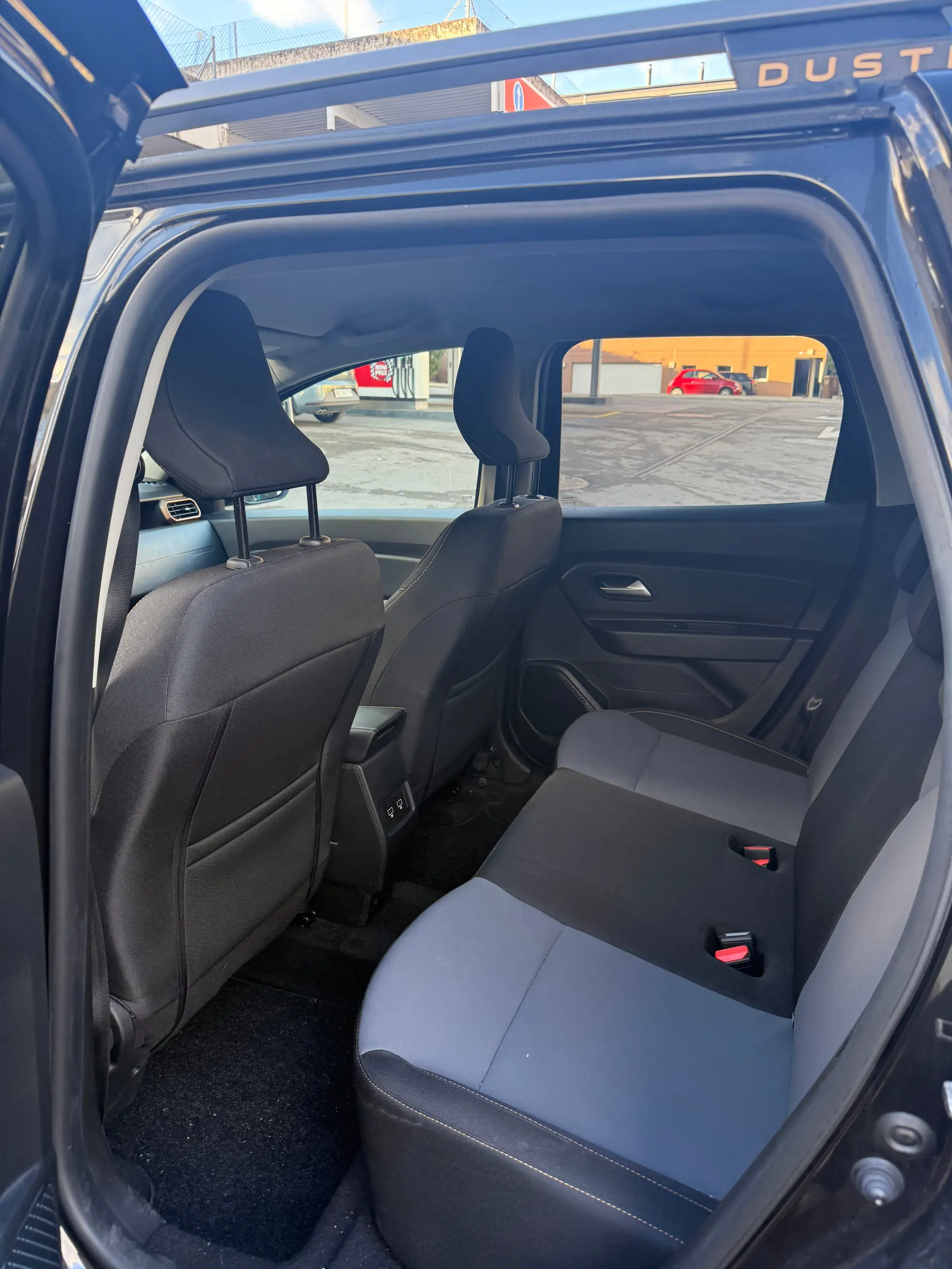 Dacia Duster 2024 occasion Neuchâtel — 3
