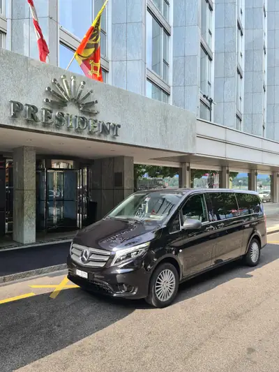 Mercedes-Benz Vito Minivan Extralang 4Matic — 8 places, 99 000 km, équipement complet — vista esterna