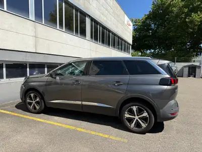 Peugeot 5008 1.2 PureTech Allure — 7 places, boîte auto, 110'000 km — Außenansicht