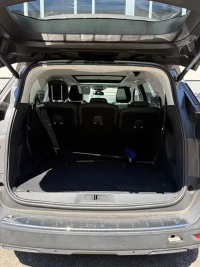 Peugeot 5008 1.2 PureTech Allure — 7 places, boîte auto, 110'000 km — Miniatur 10