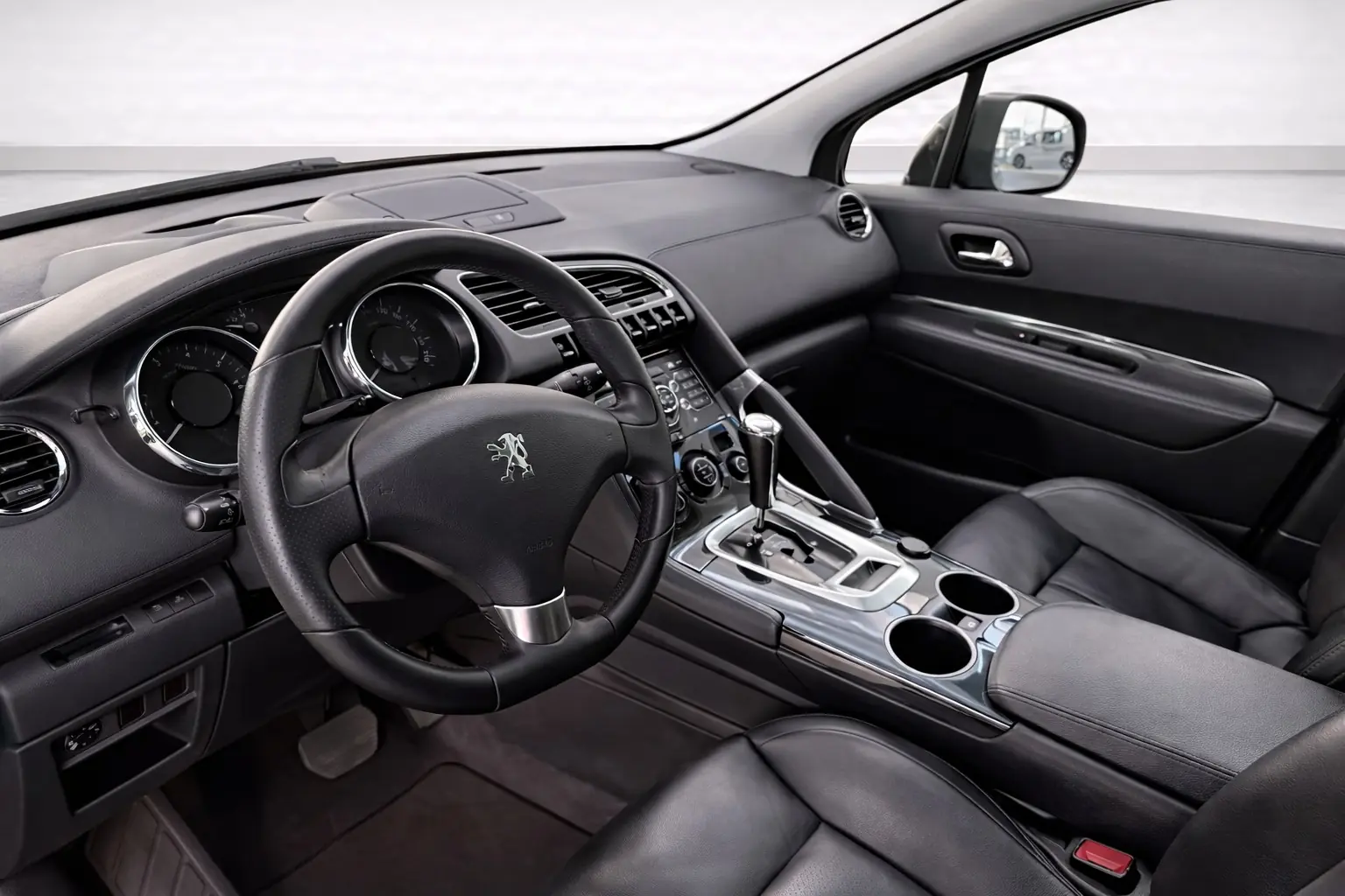 Peugeot 3008 1.6 Turbo — SUV compact premium, entretien impeccable, sans sinistre
