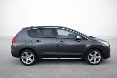 Peugeot 3008 1.6 Turbo — SUV compact premium, entretien impeccable, sans sinistre — intérieur