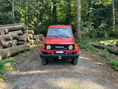 Toyota Land Cruiser BJ75 — Légende 4x4 des années 80, ex-Pompiers, 67'000 km — Miniatur 9