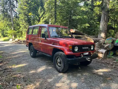 Toyota Land Cruiser BJ75 — Légende 4x4 des années 80, ex-Pompiers, 67'000 km — Miniatur 8