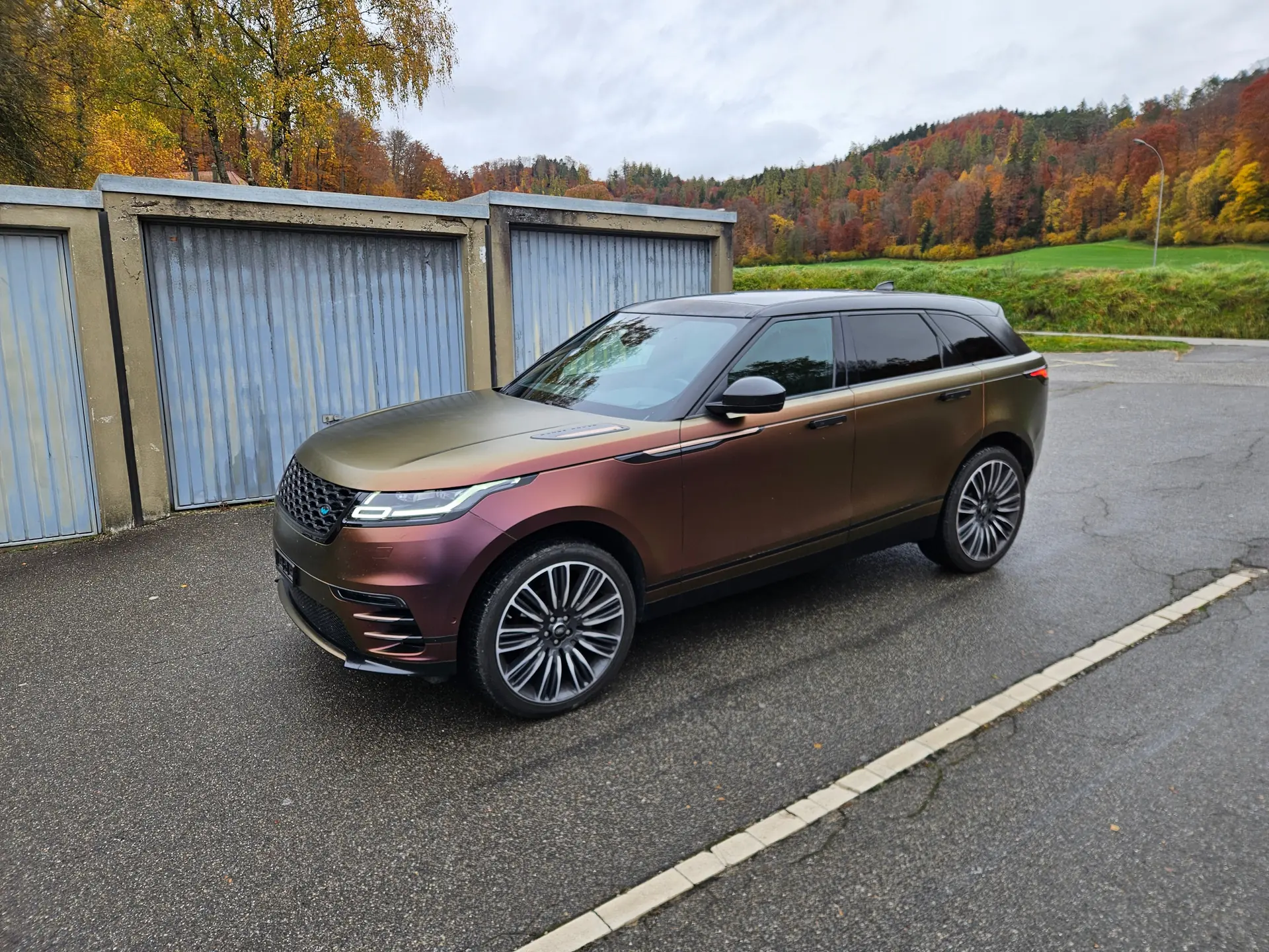Land Rover Range Rover Velar R-Dynamic D 240 — SUV premium diesel, 90 000 km, excellent état