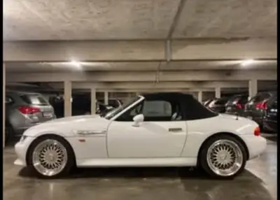 BMW Z3 1.9i Roadster — Cabriolet iconique des années 90, moteur essence agile — interni
