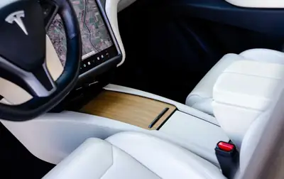 Tesla Model X 100D — SUV électrique 7 places, Full Self Driving inclus — tableau de bord