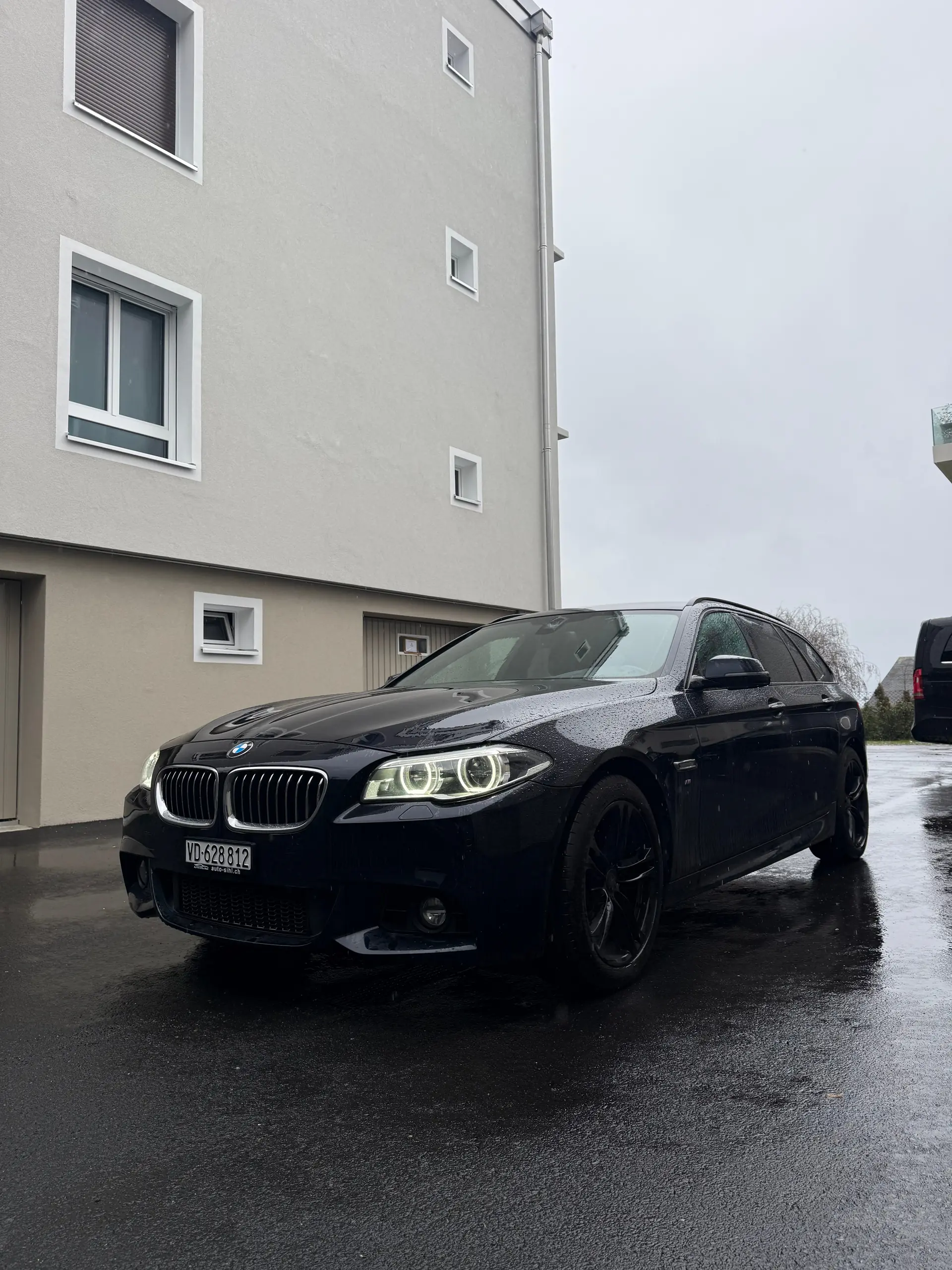 BMW 520d Touring xDrive — Break diesel performant, 220'000 km, sans sinistre