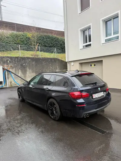 BMW 520d Touring xDrive — Break diesel performant, 220'000 km, sans sinistre — Heckansicht