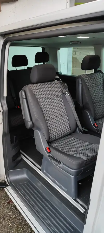 VW T6.1 Multivan 2.0 TDI Trendline — 7 places, diesel économe, livrable immédiatement — intérieur