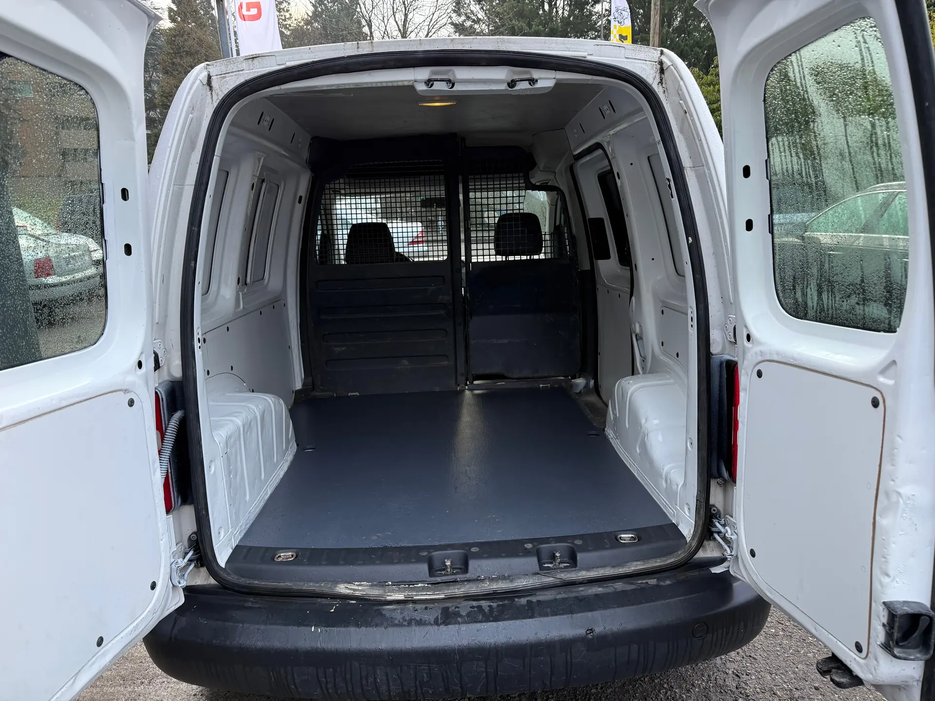 Volkswagen Caddy 2015 occasion Meyrin — 4
