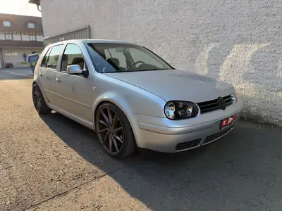 VW Golf 4 1.9 TDI PD Comfortline — Diesel fiable, révision complète et suspensions neuves — fianco