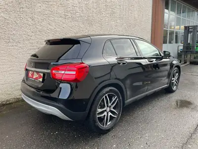 Mercedes-Benz GLA 200 CDI 4Matic — SUV compact diesel, tout-terrain affûté et entretien récent — intérieur