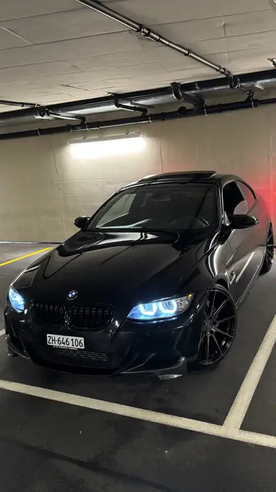 BMW 335i xDrive Coupé — Sportivité M-Performance, motorisation 306 ch — side view