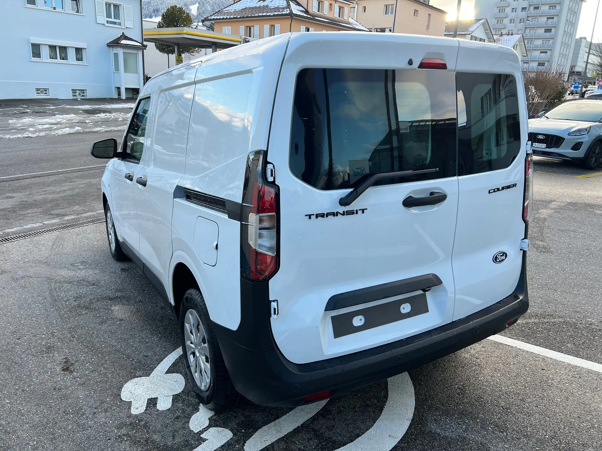 Ford Transit Courier 2026 occasion Bulle — 3