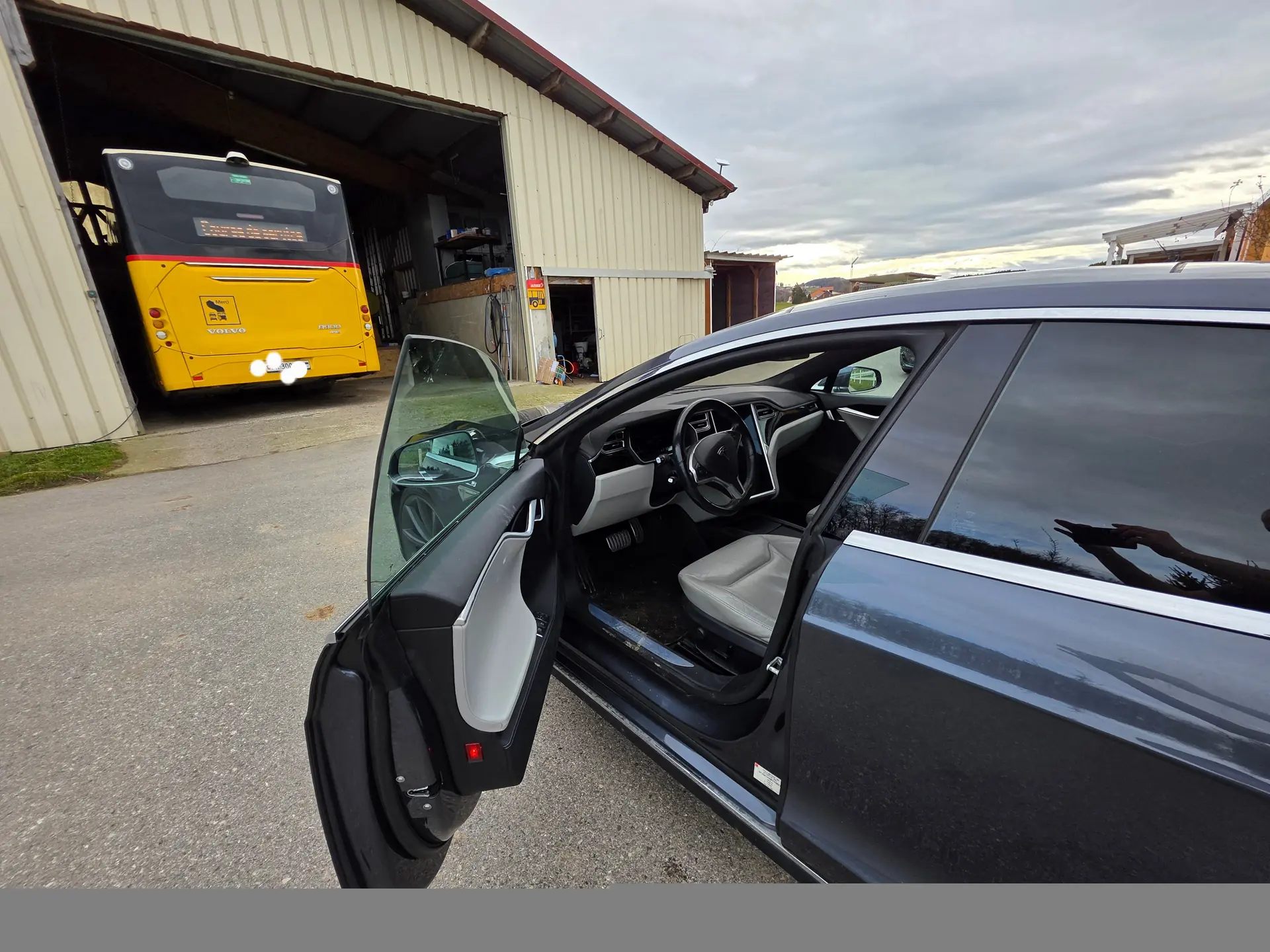 Tesla Model S 2015 occasion Estavayer-le-Gibloux — 3