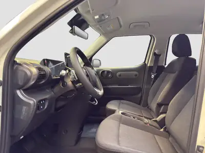 Hyundai Inster 49kWh Origo — Le SUV électrique compact pour la ville et l'aventure — Miniature 9