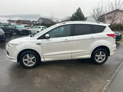 Ford Kuga 1.6 SCTi Titanium S 4WD — SUV robuste, 93 500 km, traction intégrale — interior